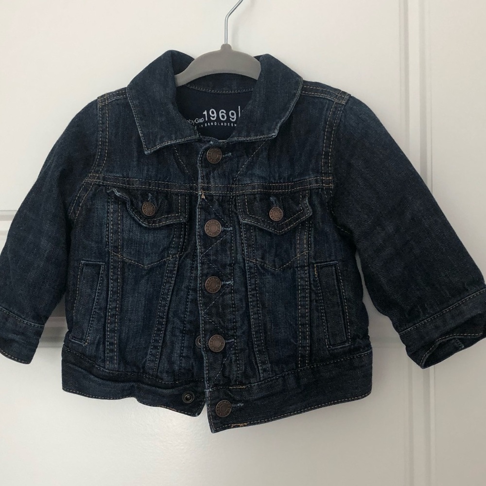 EUC BabyGap Jean Jacket 6-12 months